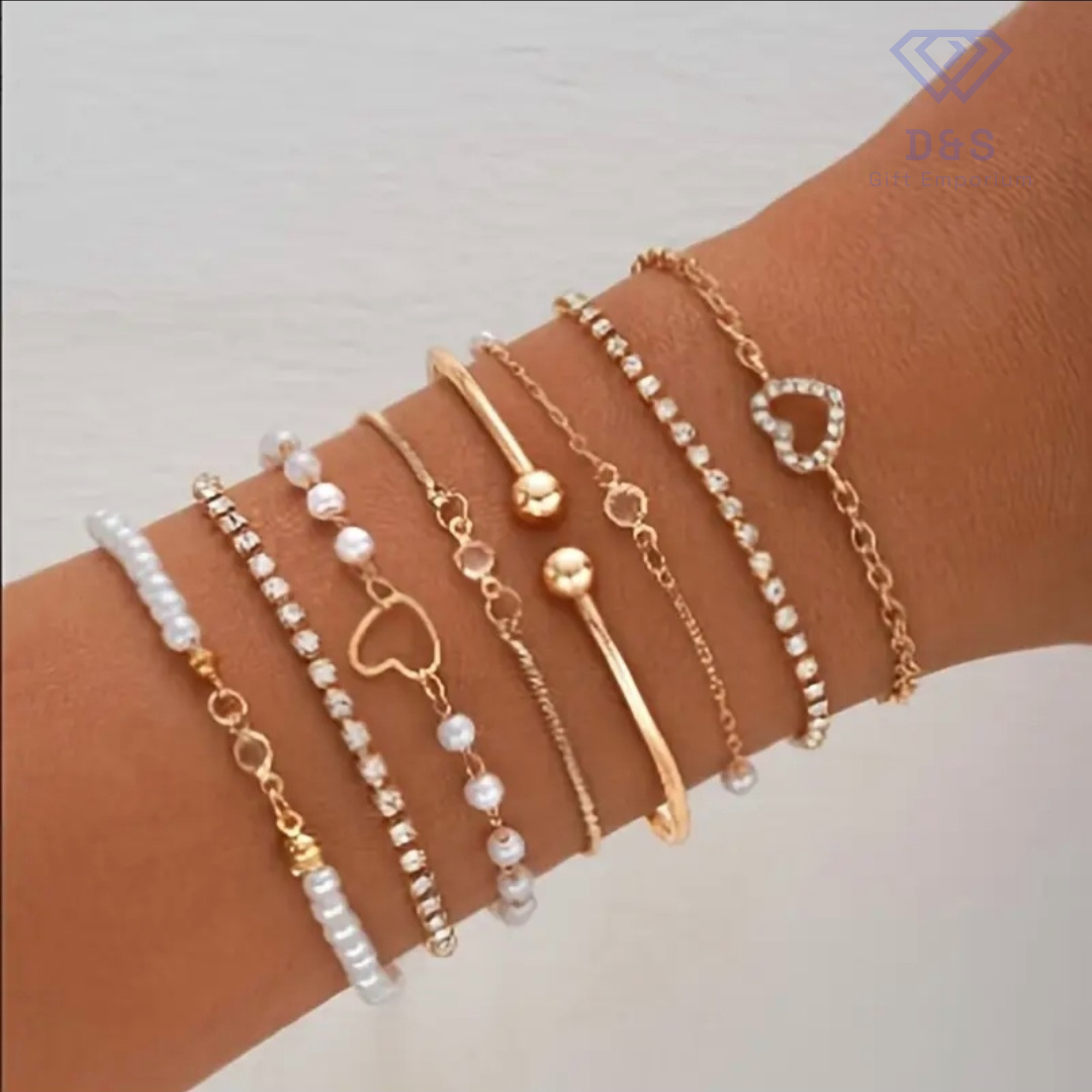 8pcs Heart Shaped Bracelets